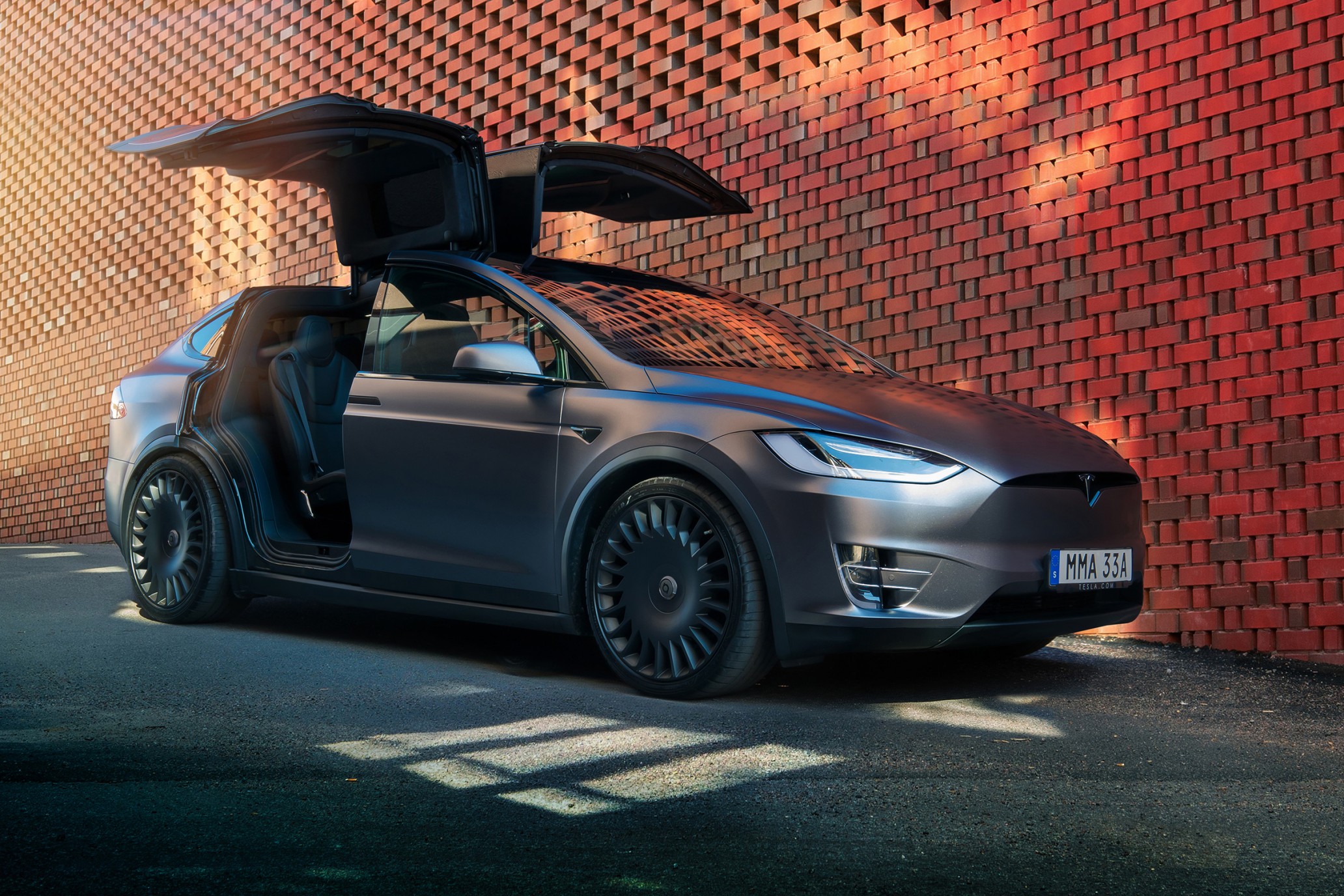 Ove Kroeger T&T Emobility on X: Tesla Model Y mit oder ohne Radkappe bei  der Standard Felge?  / X